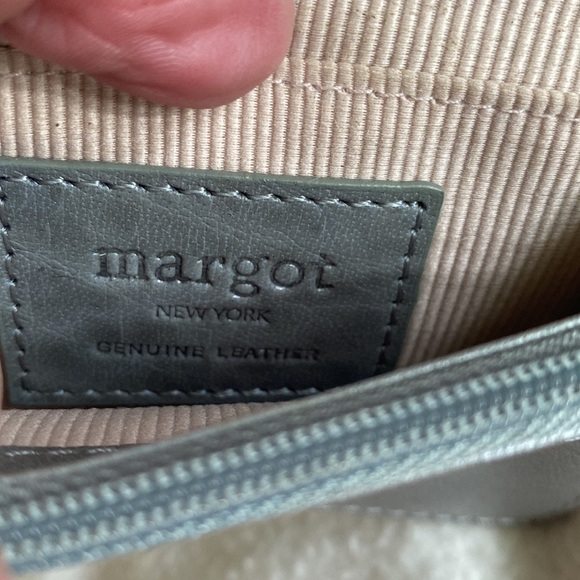 Margot New York gray leather wallet like new - Picture 3 of 5